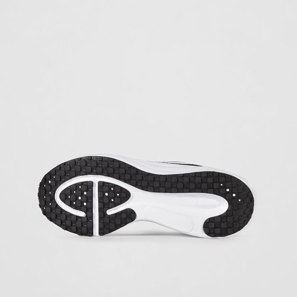 Nike Women's Running Shoes - Picture 4 of 6